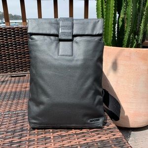 Incase Pathway Field Bag - fits 13” mac laptop